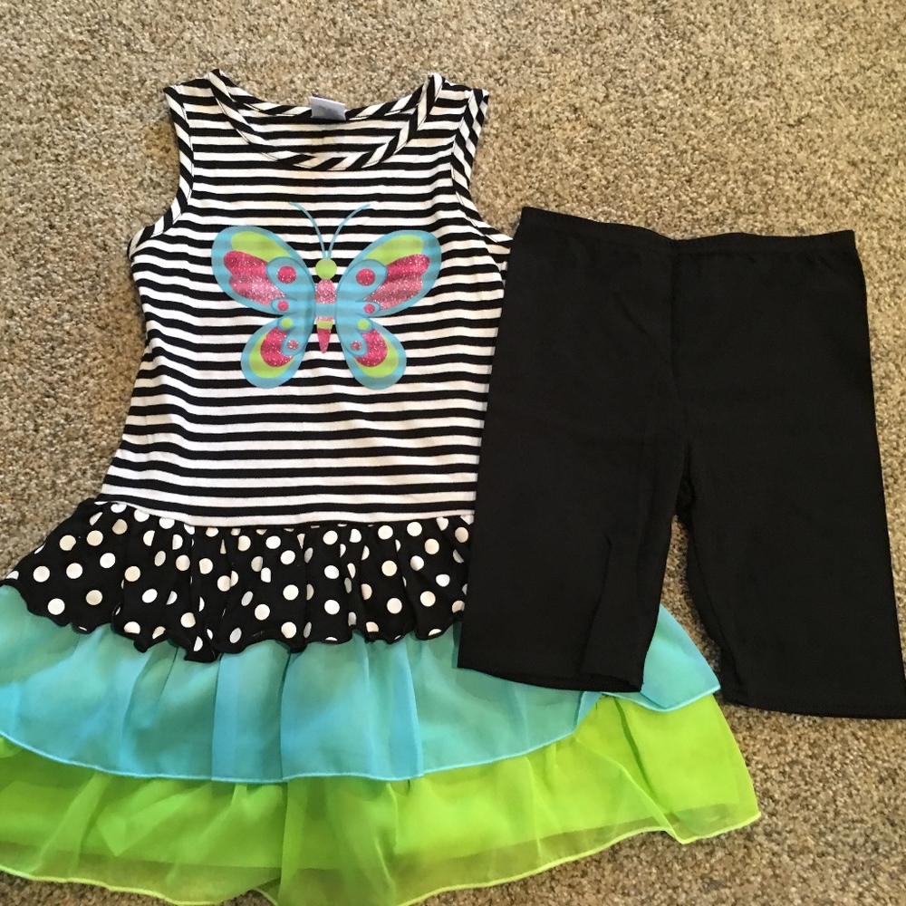 Gorgeous Butterly tunic and bike shorts